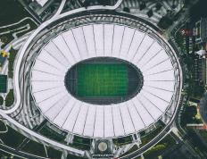 半岛体育 :Rookie遭遇七持续失利，RNG教练压力巨大！全场沸腾不已